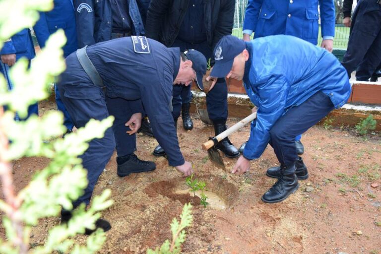 Read more about the article الأمن الوطني يُطلق حملة للتشجير