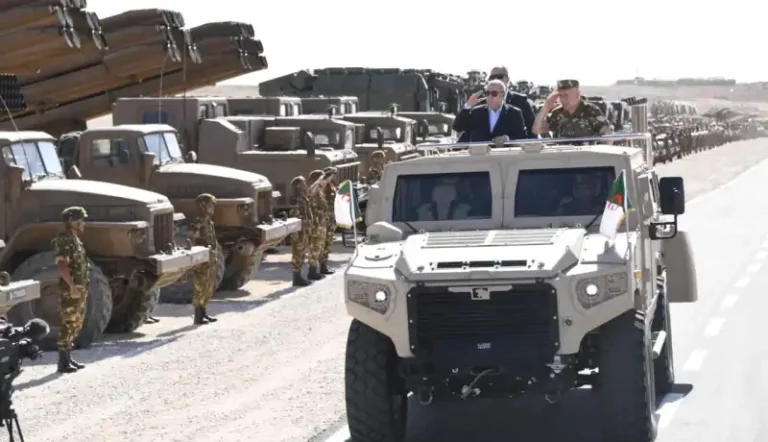 Read more about the article الرئيس تبون: عقيدة الجزائر كانت ولا زالت دفاعية وسنواصل عصرنة منظومة الدفاع الوطني