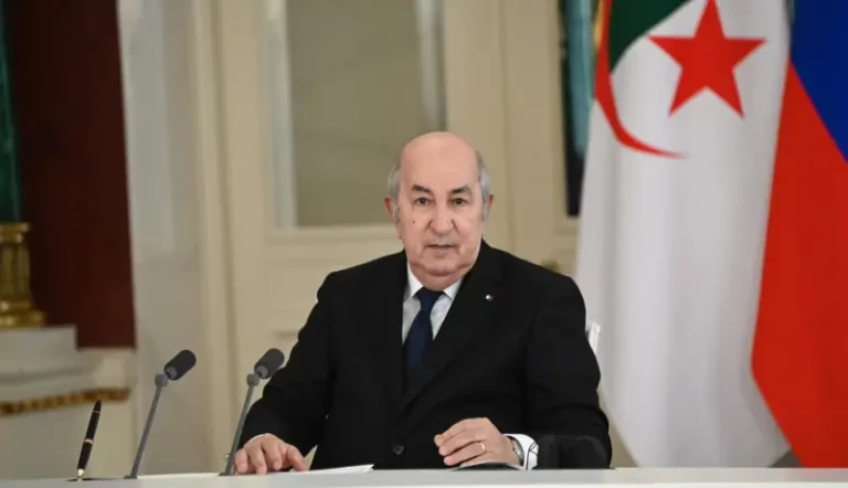 Read more about the article رئيس الجمهورية يتلقى مكالمة من أمير قطر وهذا ما دار بينهما