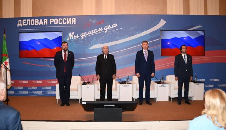 Read more about the article الرئيس تبون يفتتح لقاء رجال الأعمال الجزائري الروسي