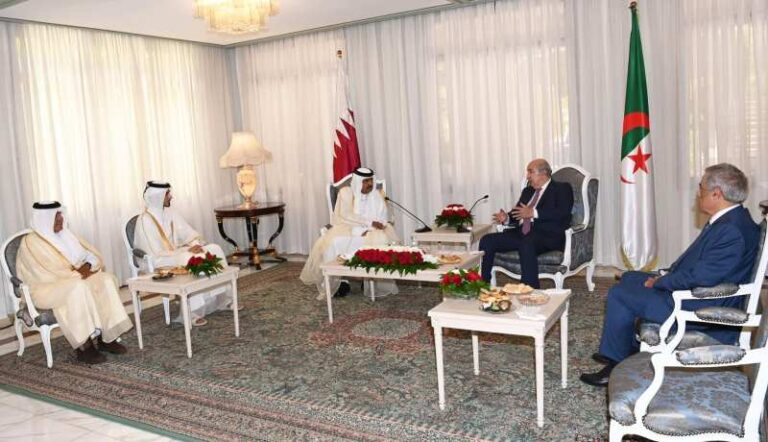 Read more about the article الرئيس تبون يستقبل الأمير الوالد لأمير دولة قطر