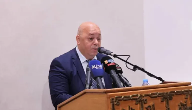 Read more about the article وزير المجاهدين:”برنامج رئيس الجمهورية أولى اهتماما خاصا للذاكرة الوطنية وكل ما يرتبط بالتاريخ