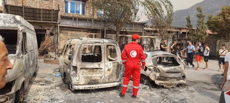 Read more about the article الهلال الأحمر يرسل قوافل مساعدات إلى الولايات المتضررة